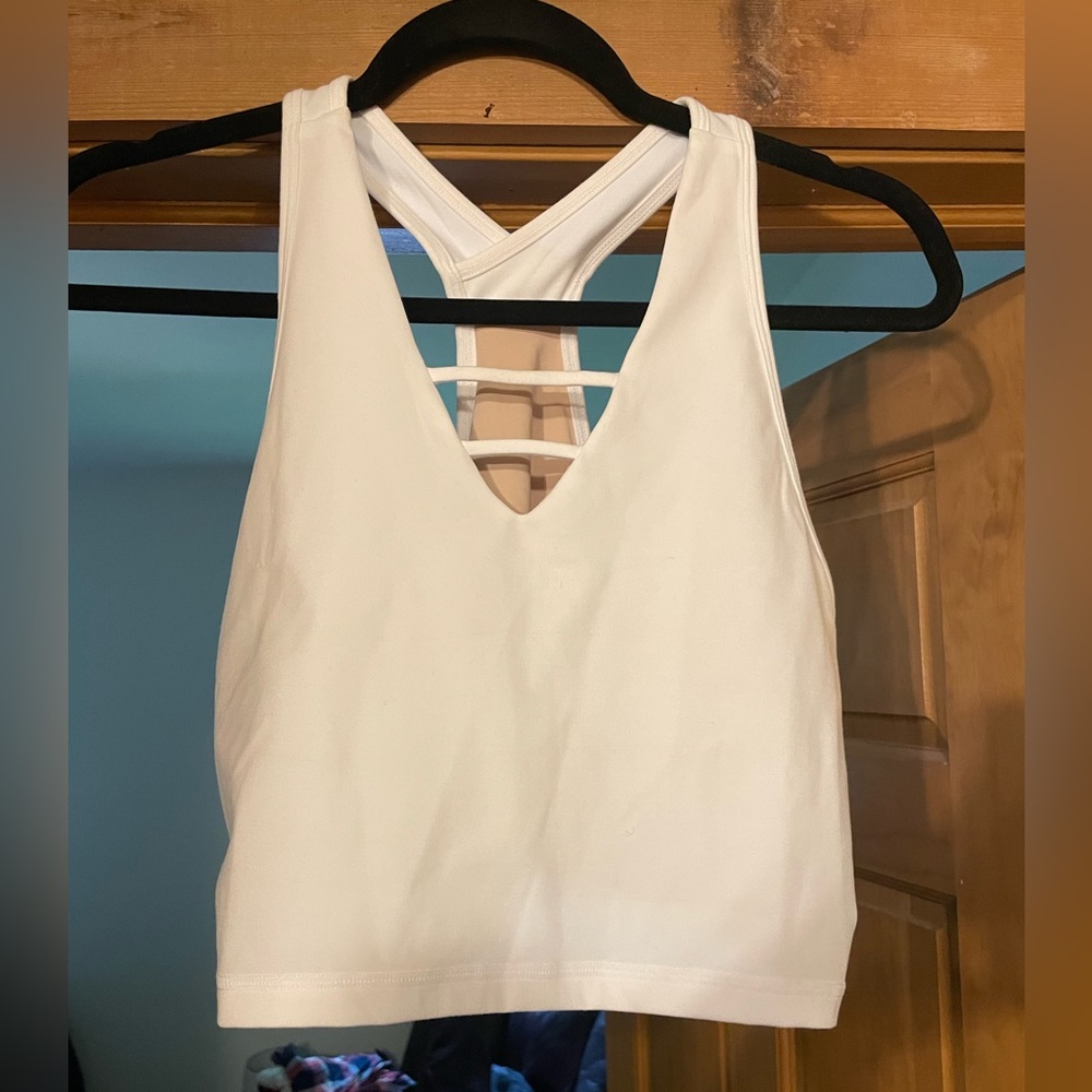 White Zyia grid crop
